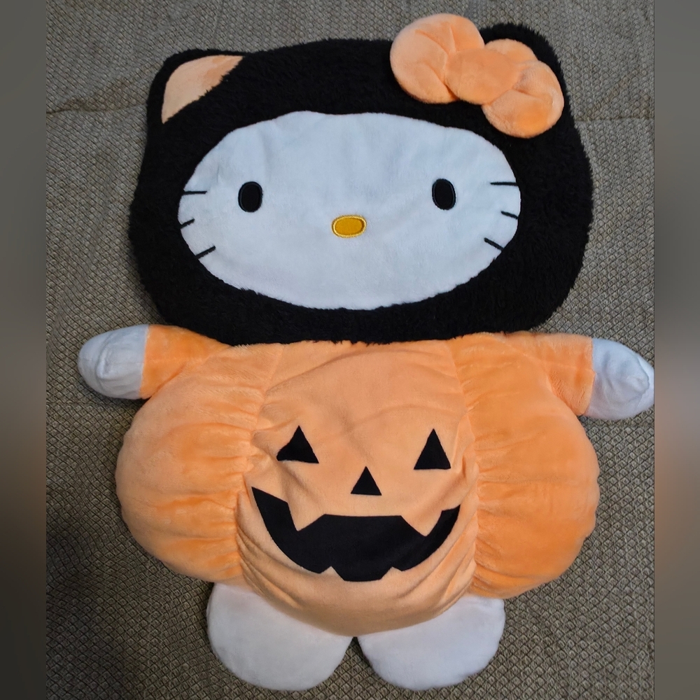 Hello Kitty Halloween Pumpkin Backpack Purse  for Kids - Black and Orange. NWOT